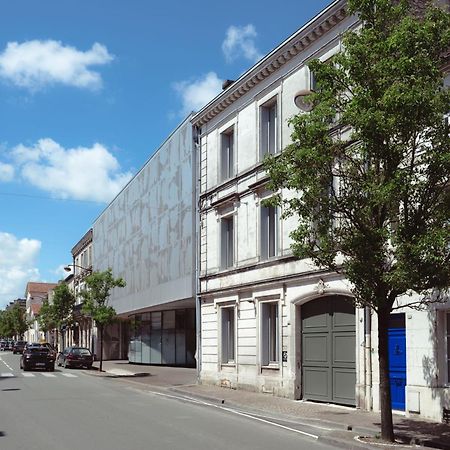 67 Victor Hugo Apartment Cognac Exterior photo